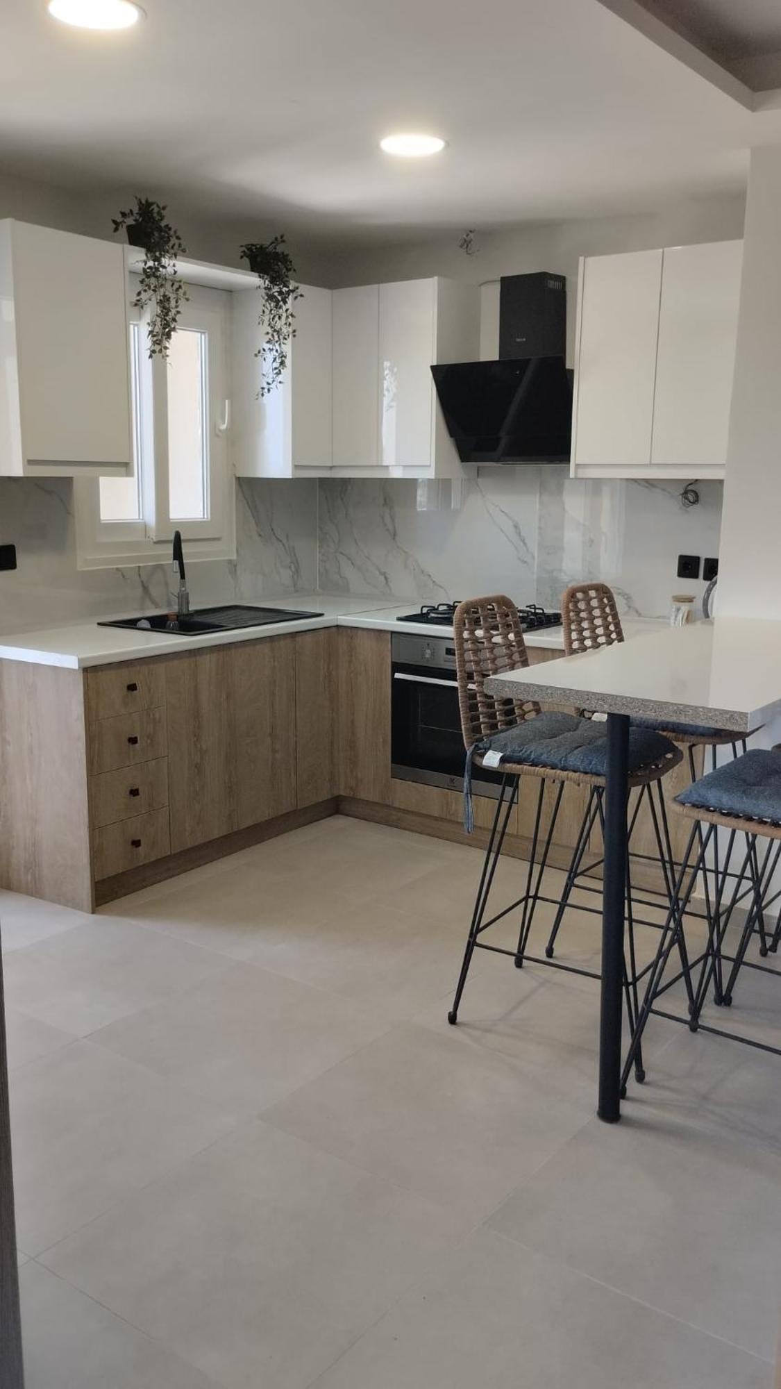 Inas Apartments 2 เลฟคิมมี ภายนอก รูปภาพ